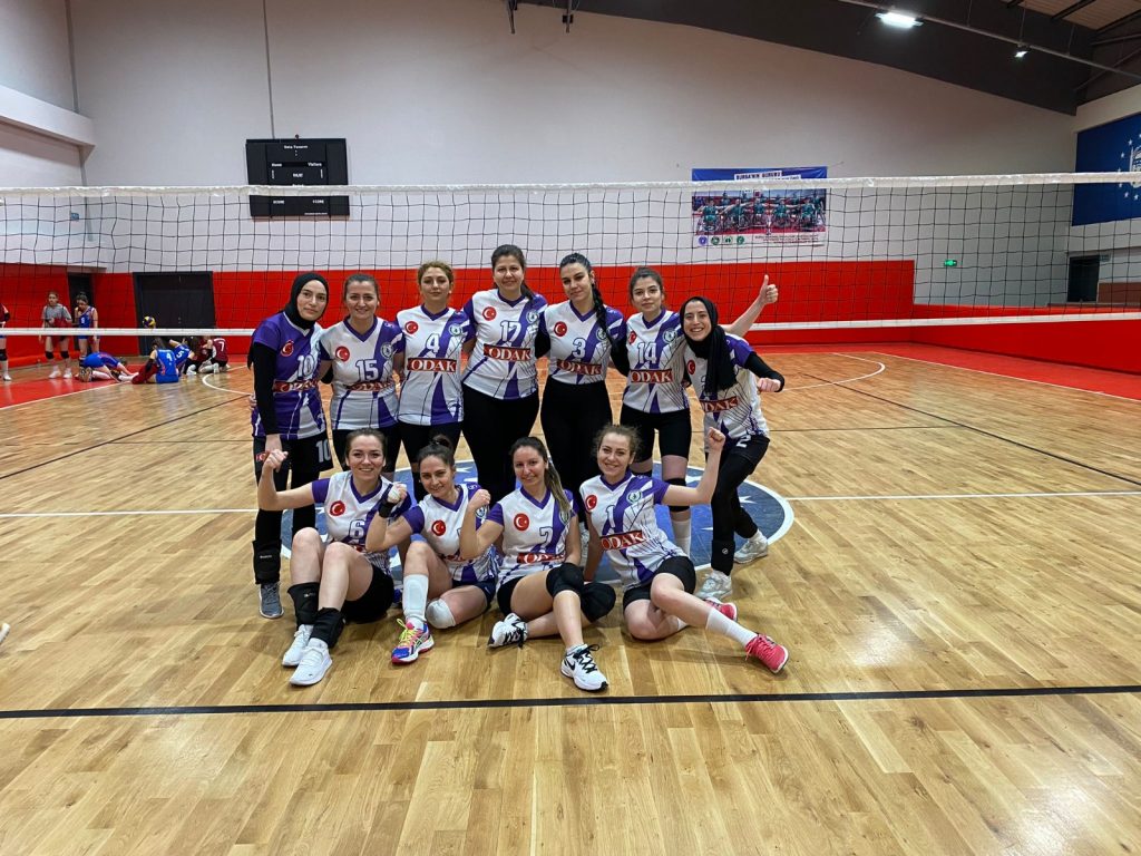 Afyonkarahisar Barosu Kadın Voleybol Takımı kuruldu.