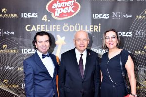 Ahmet İpek 4. Cafelife Ödülleri Kırmızı Halı