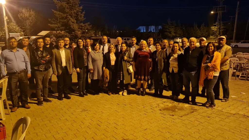 Demirçevre Köy Meydanında iftar