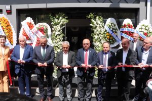 Afyon ‘a 5 yıldızlı Diş polikliniği