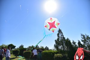 UÇURTMA ŞENLİĞİ  İLE GÖKYÜZÜ ŞENLENDİ