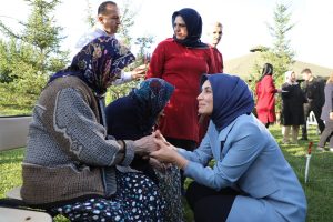 Vali Yiğitbaşı İlçelerde Vatandaşlarla Bayramlaştı