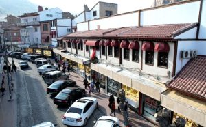 UZUN ÇARŞI TARİHİ KİMLİĞİNE KAVUŞUYOR