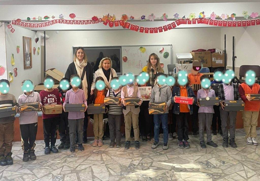 Çocuklar Üşümesin