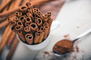 ŞEKER TÜKETİMİNİ AZALTAN  ETKİLİ ÖNERİLER