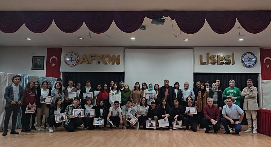 CUMHURİYET’İN 100. YILINDA  GENÇLERİN GÖZÜNDE ATATÜRK