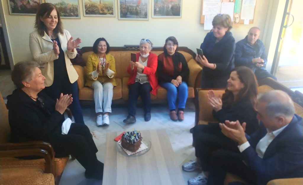 Mustafa Enis Arabacı’ya doğum günü sürprizi