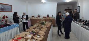 Türk Anneler Derneği’nin El Sanatları Sergisi açıldı