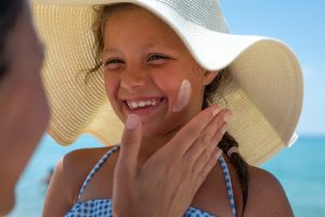 CİLDİNİZDE YAZ IŞILTISI İÇİN 7 ALTIN İPUCU