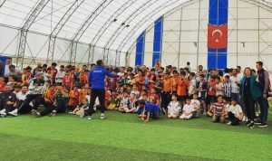 MERT ÜNER DEN FUTBOL OKULU