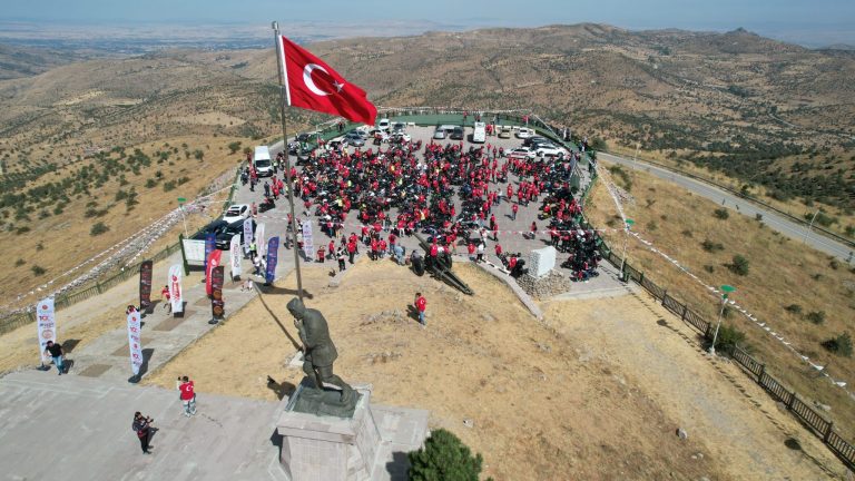 100.YIL MOTOSİKLET SÜRÜŞÜ YAPILDI