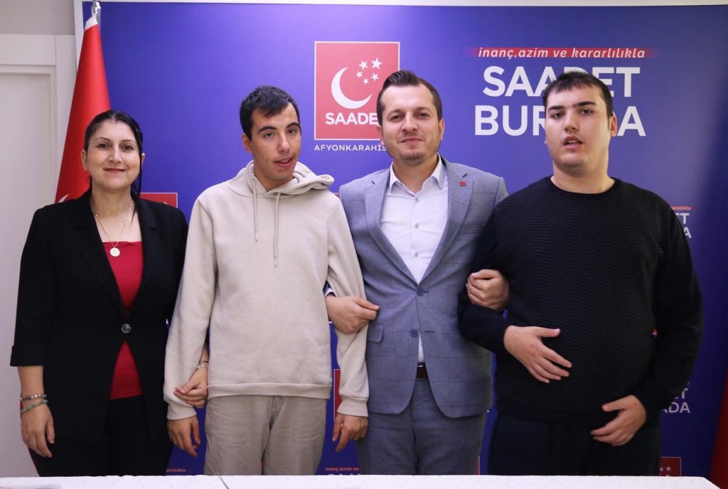 ENGELLİ BİREYLER SİYASETTE TEMSİL EDİLMELİ