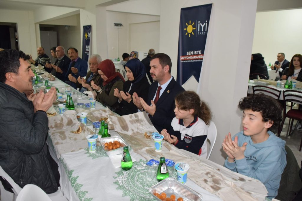 “Yağcı, Mahalle Temsilcileriyle Buluştu