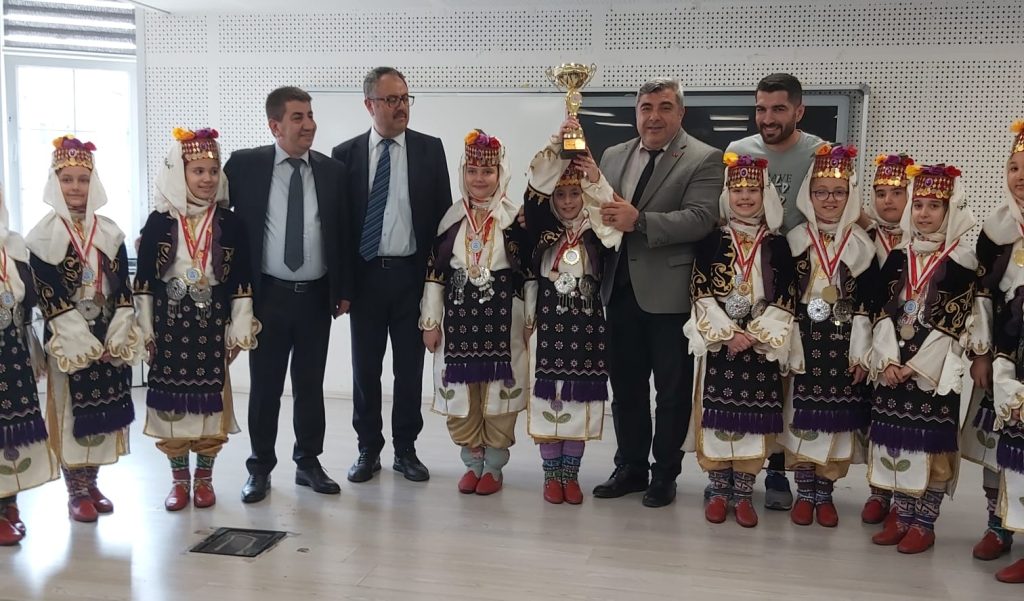 HALK OYUNLARI İL BİRİNCİSİ HOCA AHMET YESEVİ