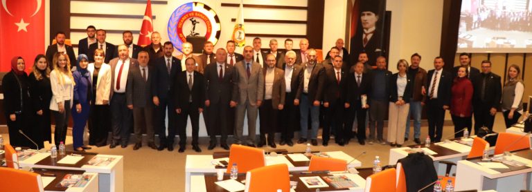 YAĞCI, ATSO MECLİS SALONU’NDA PROJELERİNİ ANLATTI