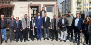  İYİ Parti Başkan Adayı Yağcı Minibüs Duraklarında