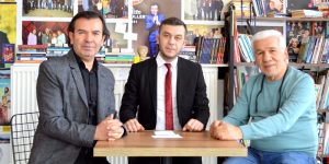 Mahmut Koçak Rozetten döndü