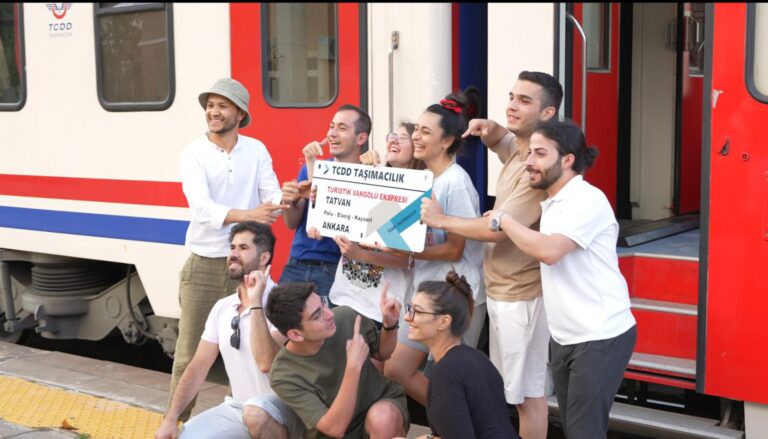 GENÇLERİN TERCİHİ TREN