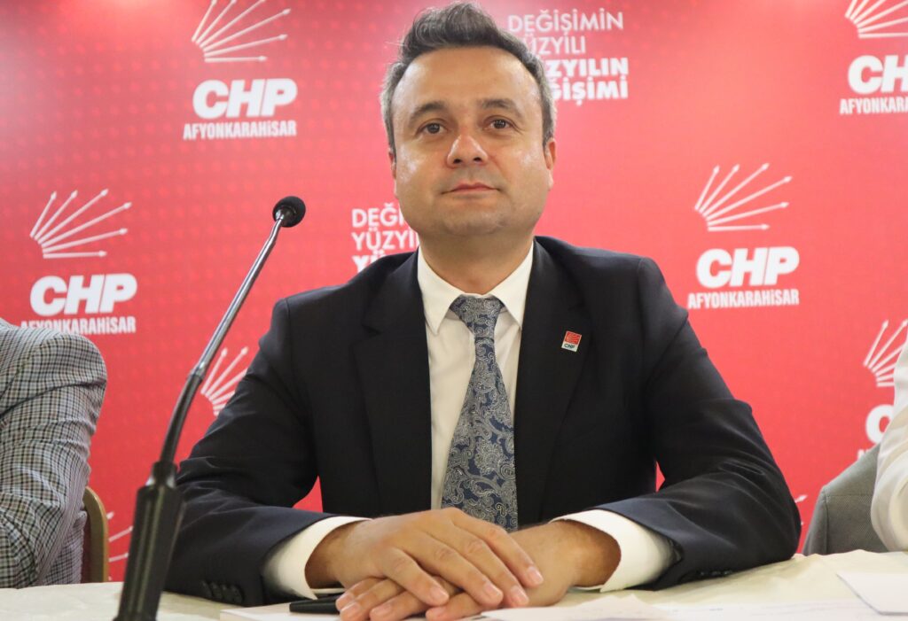Erhan “Bugünün en önemli konusu çocukların eğitimi”