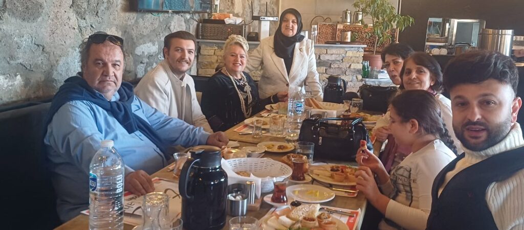 Gönül Dostları Kahvaltıda bir araya geldi