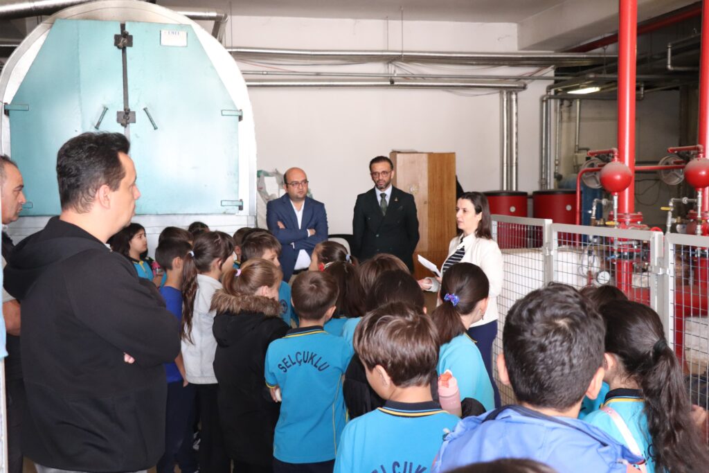 Selçuklu İlkokulu Öğrencileri ATSO’da Yeşil Dönüşüm Programına Katıldı
