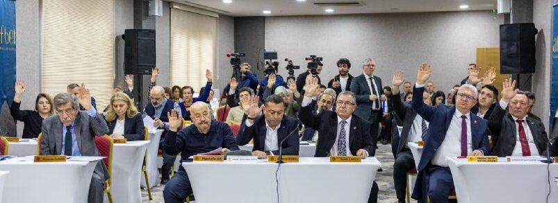 HEDEFİNE ULAŞMIŞ BİR TÜRK GENÇLİĞİ İSTİYORUZ