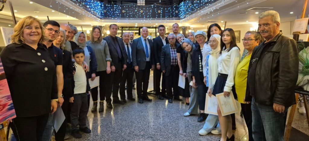  “Renkli Tanecikler 2025” Karma Resim Sergisi Açıldı.