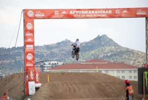 180 ÜLKEDE 3,5 MİLYAR İZLEYİCİYE ULAŞTIK