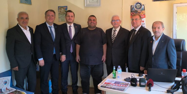 Yeni Yol Partisi Genel Başkanı Celal Mümtaz Akıncı Şuhut’ta Esnaf Ziyaretinde Bulundu